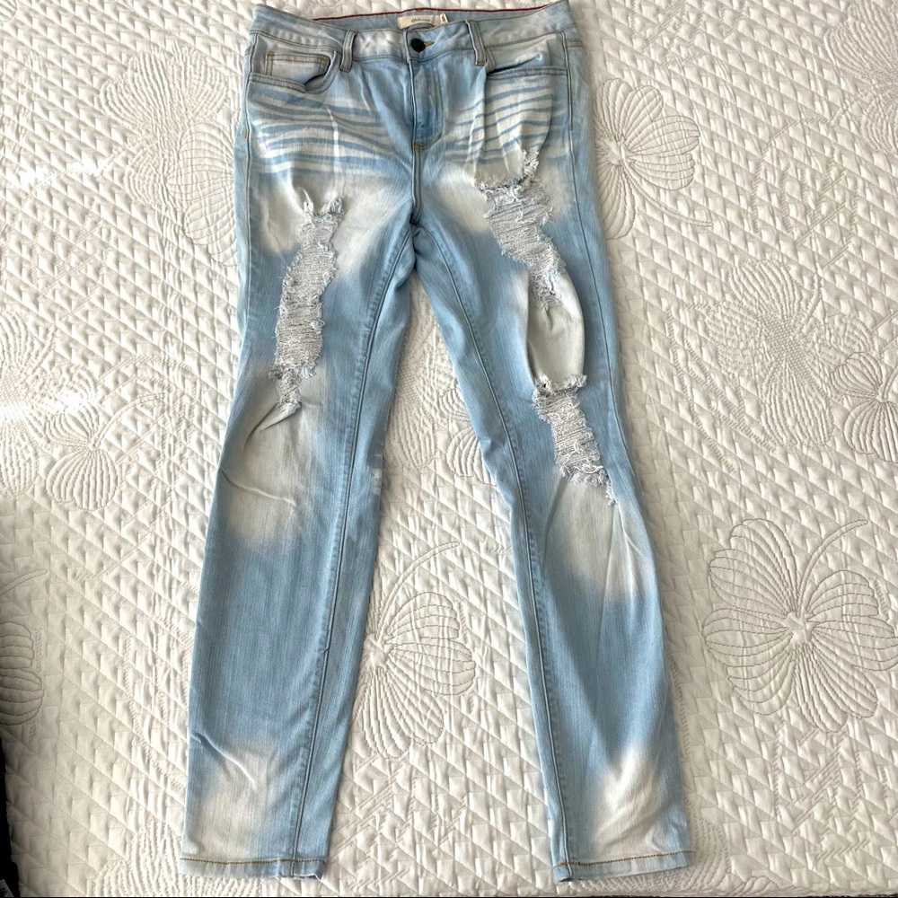 Women’s Denim Distress Jeans -size 15
